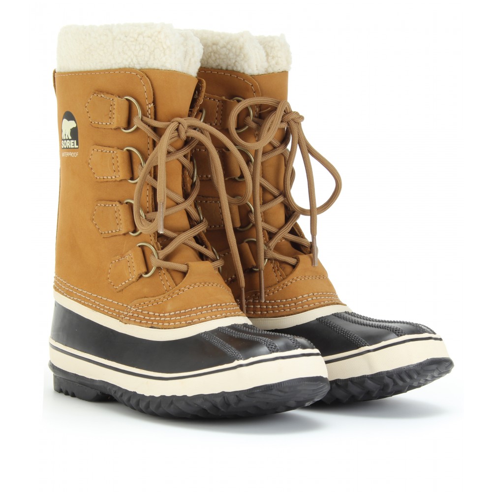 Nom : P00048735-1964-PAC-2-SUEDE-AND-RUBBER-BOOTS--STANDARD.jpg
Affichages : 3896
Taille : 142,5 Ko