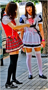 akihabara-tokyo-shool-girl-maid.jpg