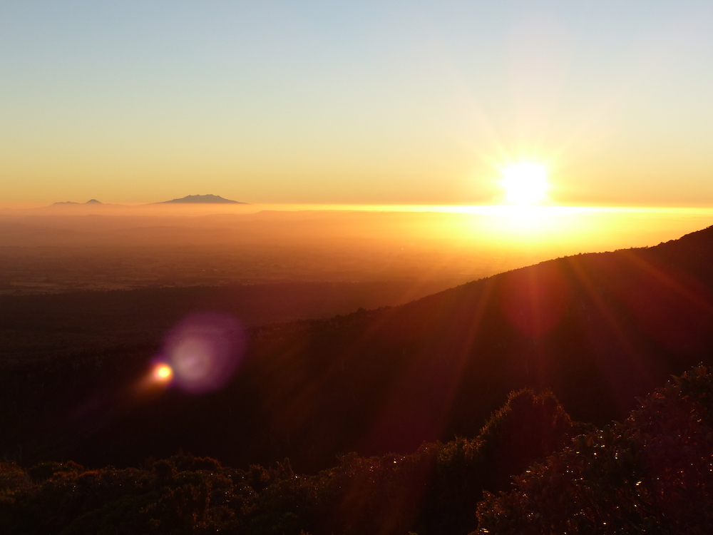 Sunrise au Mt Taranaki - Travailler en auberge de jeunesse en Nouvelle-Zelande