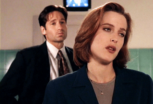 scully-leve-les-yeux