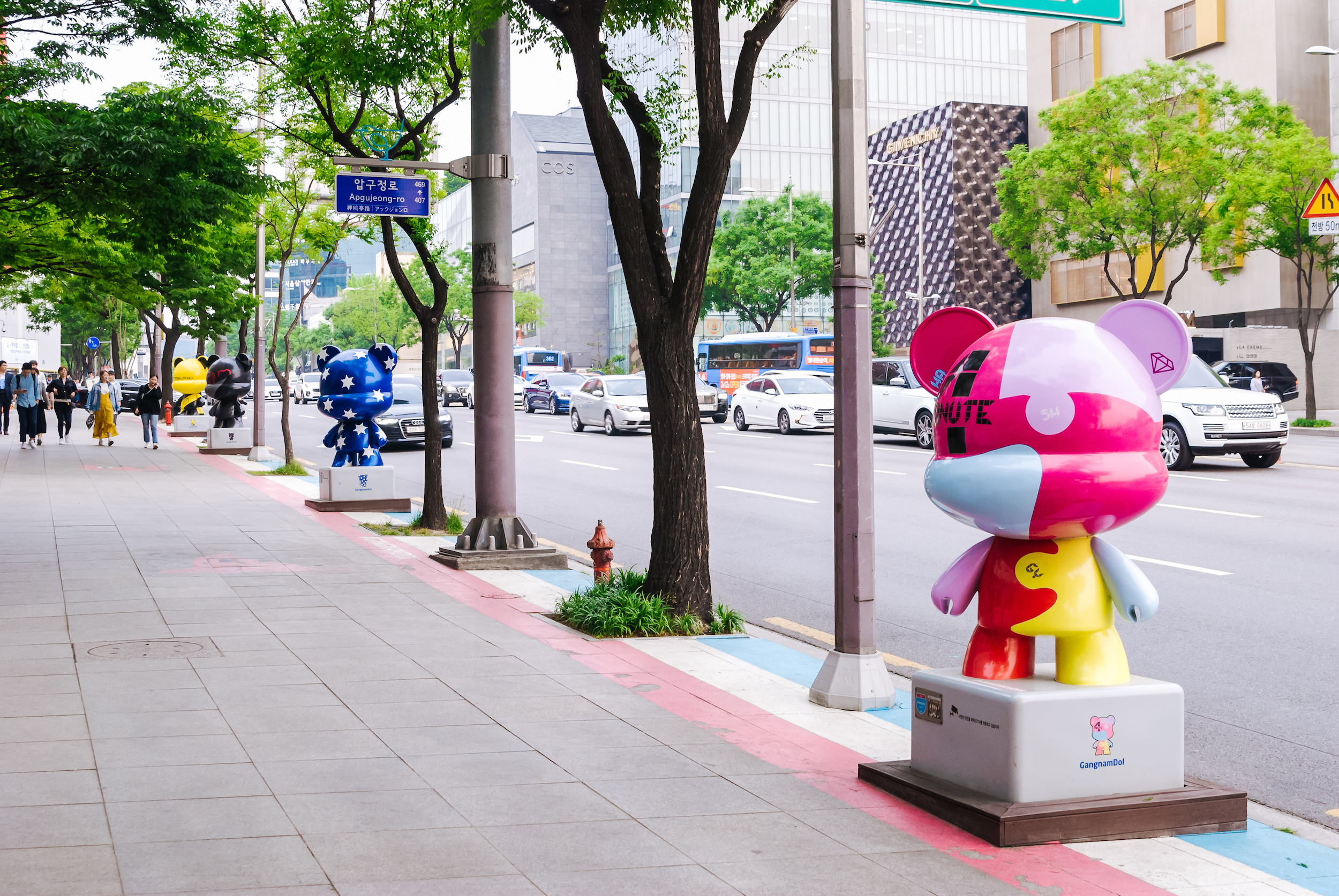 Аллея звезд в сеуле. K star. K star road exo. Hallyu k-star road. Аллея в сеуле.