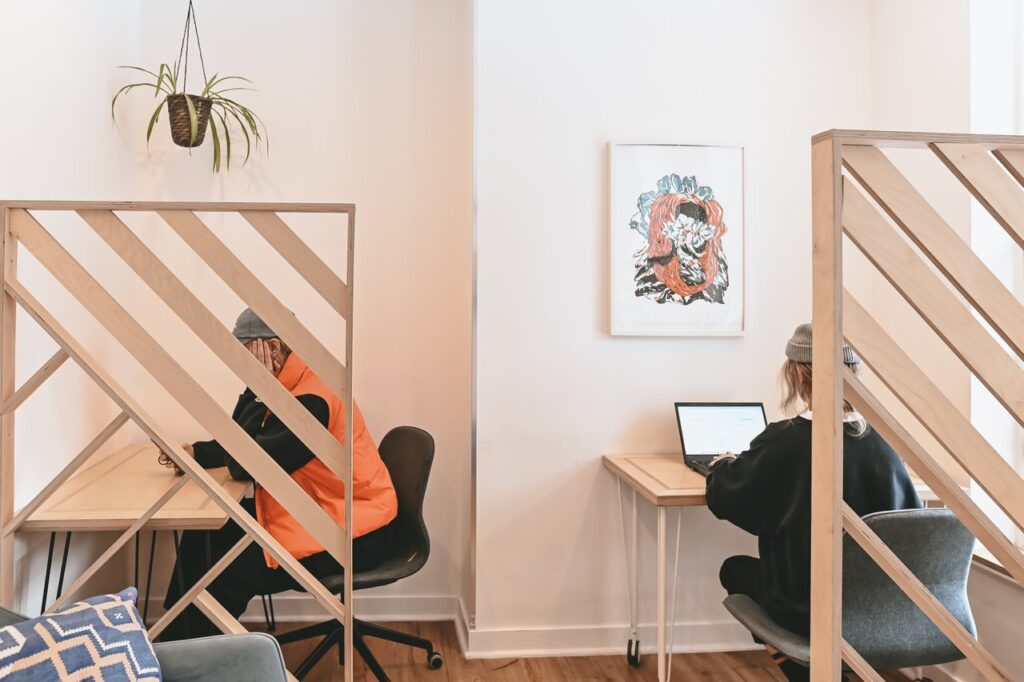 Le coworking de l'auberge Saint Lo de Montréal