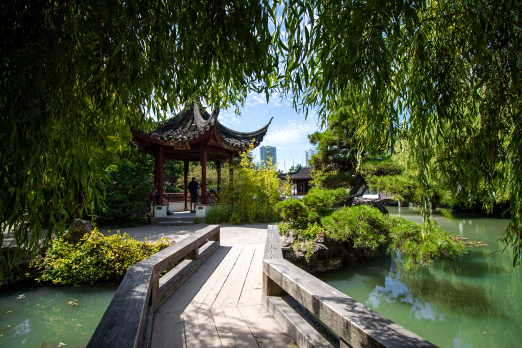 shutterstock_1548797132 chinese garden vancouver canada
