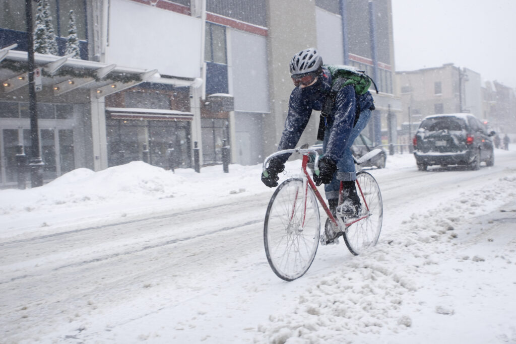 Culture shock I experienced as a Brit in Montreal - cyclists