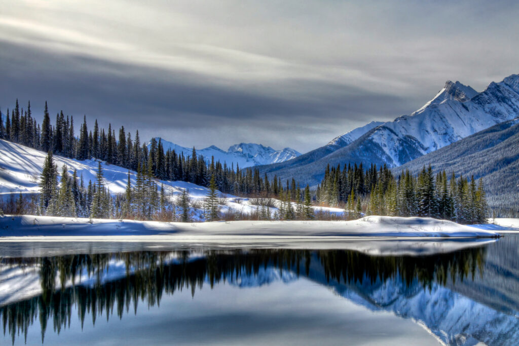 Canada’s hidden gems: Quieter alternatives to tourist hotspots - Kananaskis mountains