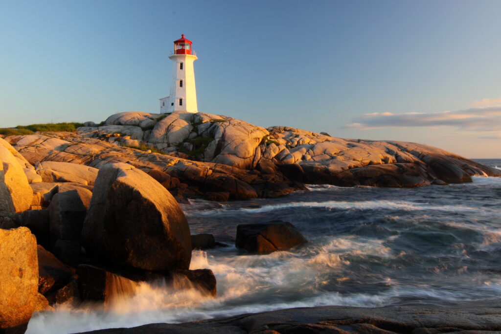 The ultimate Canada travel bucket list - Peggy's Cove lighthouse, Nova Scotia